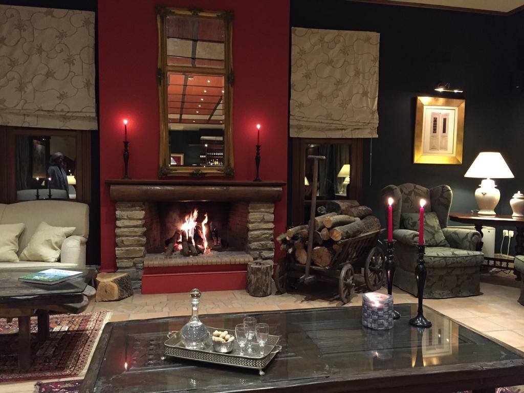 Rocabella Hellinikon Country Hotel Bagian luar foto