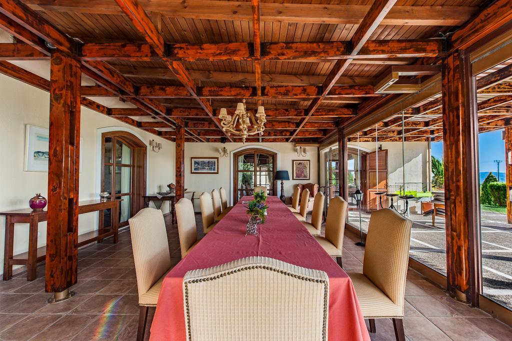 Rocabella Hellinikon Country Hotel Bagian luar foto